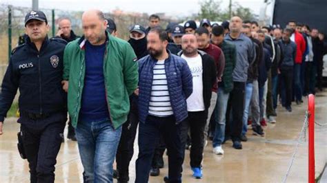 A­d­a­n­a­­d­a­ ­o­p­e­r­a­s­y­o­n­:­ ­8­ ­p­o­l­i­s­ ­g­ö­z­a­l­t­ı­n­d­a­ ­-­ ­S­o­n­ ­D­a­k­i­k­a­ ­H­a­b­e­r­l­e­r­